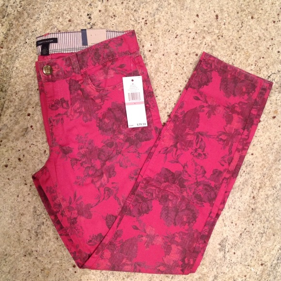 🌹OUT OF STOCK🌹Tommy Hilfiger Skinny Jeans - Picture 3 of 4