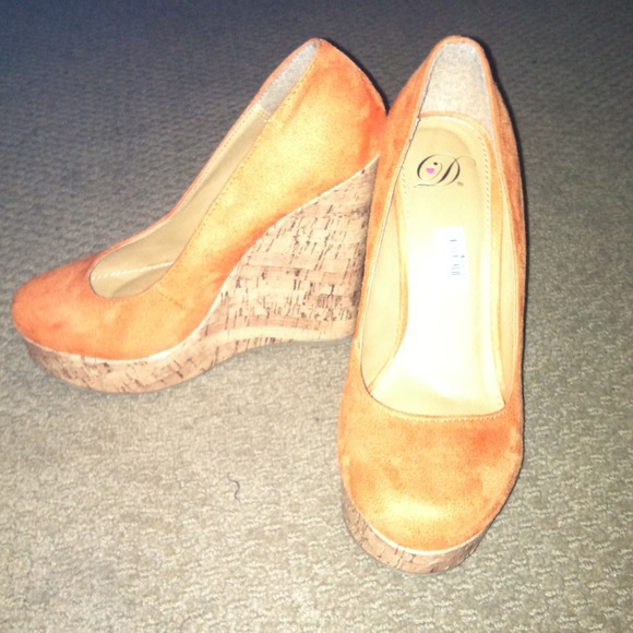 Colorful - Picture 2 of 3