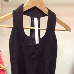 Lululemon Black Scoop Neck Top