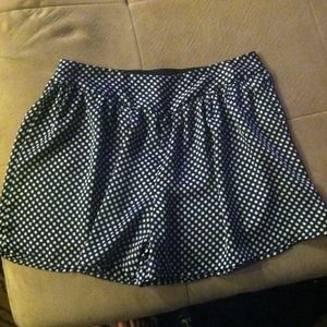 🔴SOLD🔴Silky navy blue polka dot shorts