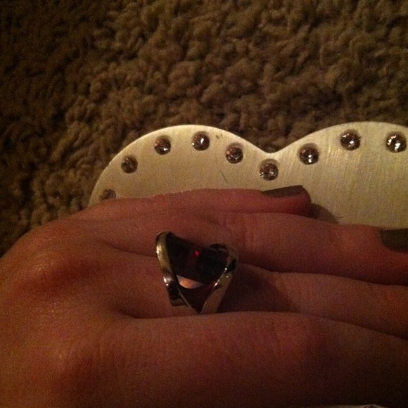 Ring - Picture 2 of 2