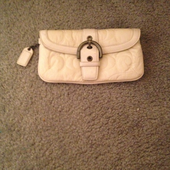 Authentic coach wristlet - Picture 1 of 4