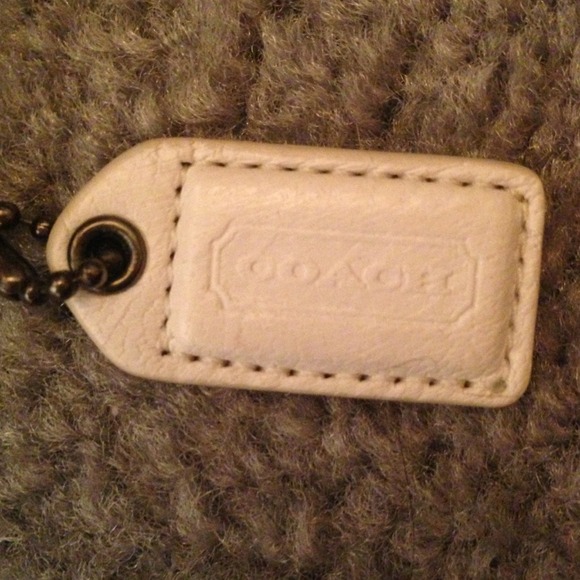 Authentic coach wristlet - Picture 3 of 4