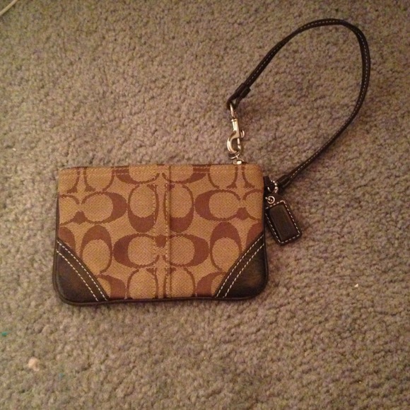 Authentic coach wristlet!