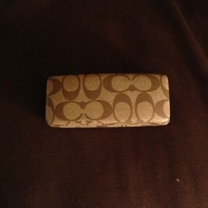 Authentic coach sunglasses case with lens cloth!