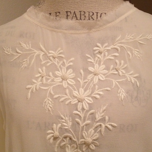 NWOT Le Fou by Wilfred Silk Top - Picture 4 of 4