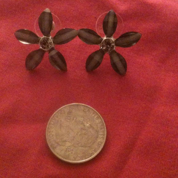 Flower earrings