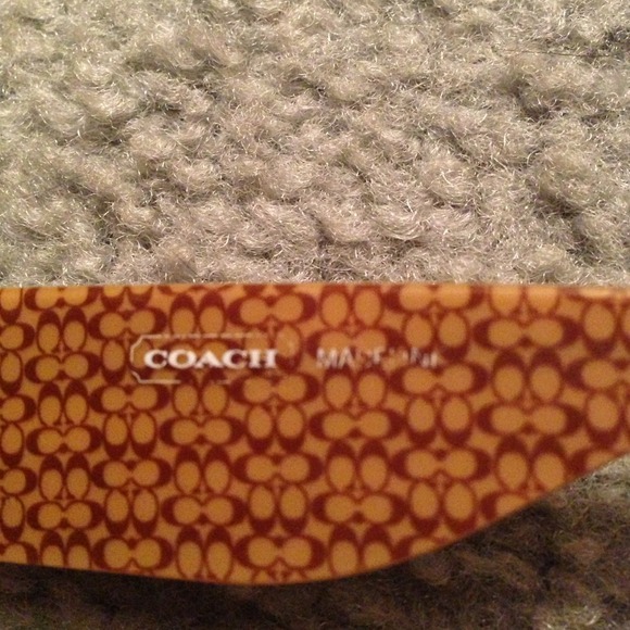 Authentic coach sunglasses with case! - Picture 3 of 4