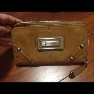 Makowsky Tan leather wallet