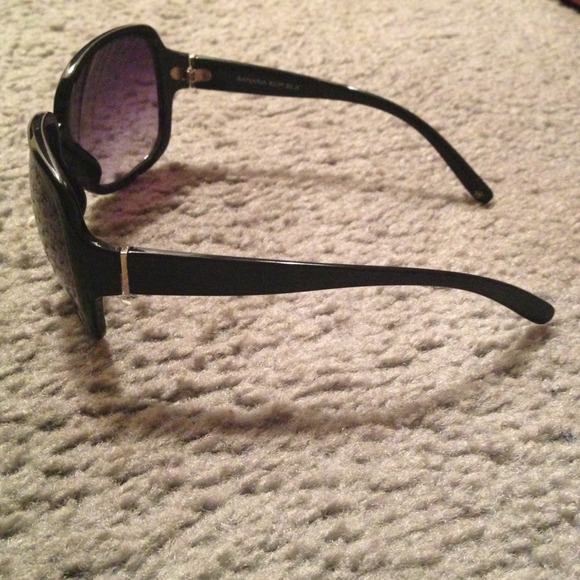 Banana republic sunglasses w/ case and lens cloth - Picture 2 of 4