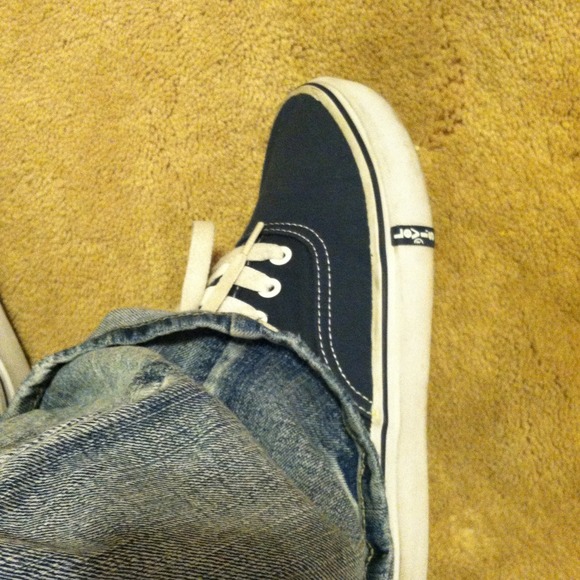 Shoes - Picture 2 of 3