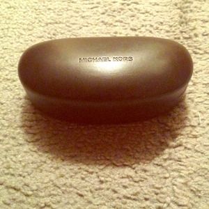 Authentic Michael kors sunglass case w/ lens cloth