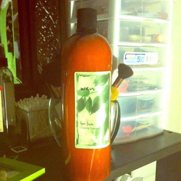 Wen cleansing conditioner 32oz by Chaz Dean