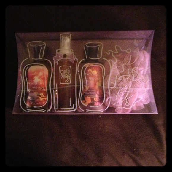 Bath and body works gift set - Picture 1 of 2