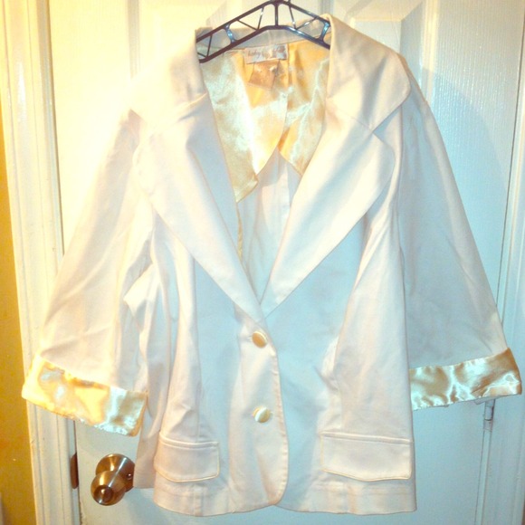 White n gold suit