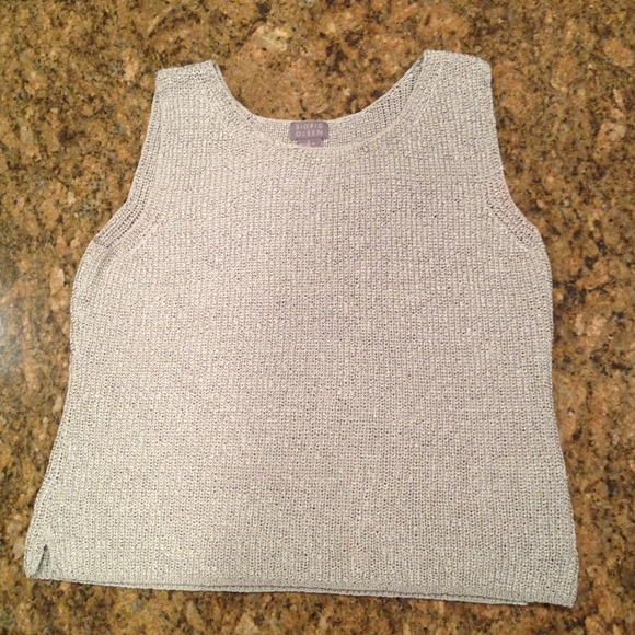 Tops - Bundle of 4 items for @peishancw