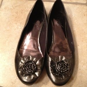 SOLD in bundle - Metallic Carlos Santana flats