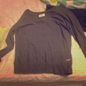 Charcoal Long-Sleeved Scoop Neck