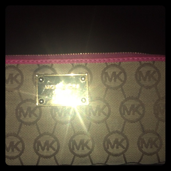 Pink & tan mk wallet