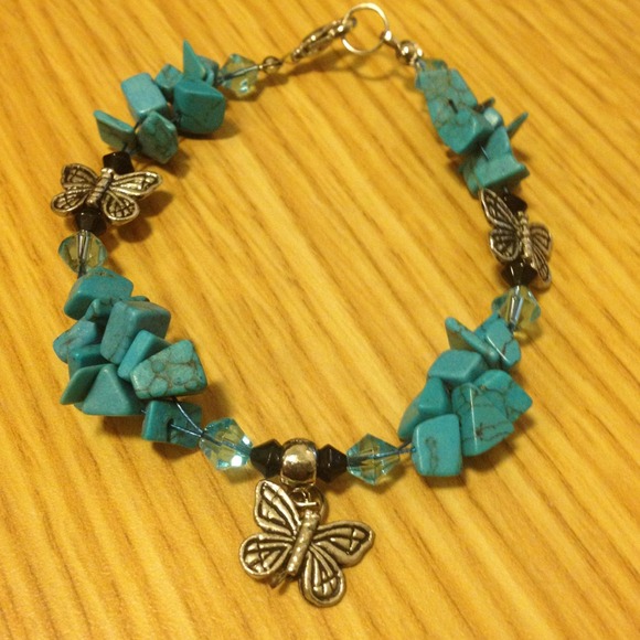 braclets. - Picture 2 of 4