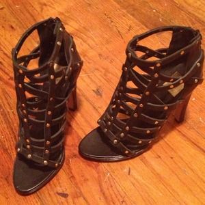 REDUCED💰Dolce Vita Black Studded Caged Shoes