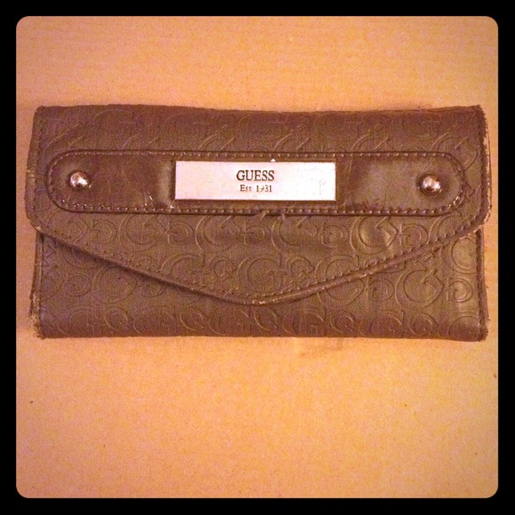 ❌SOLD❌Guess Wallet