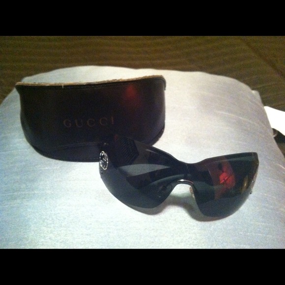 Gucci unisex sunglasses black - Picture 1 of 4