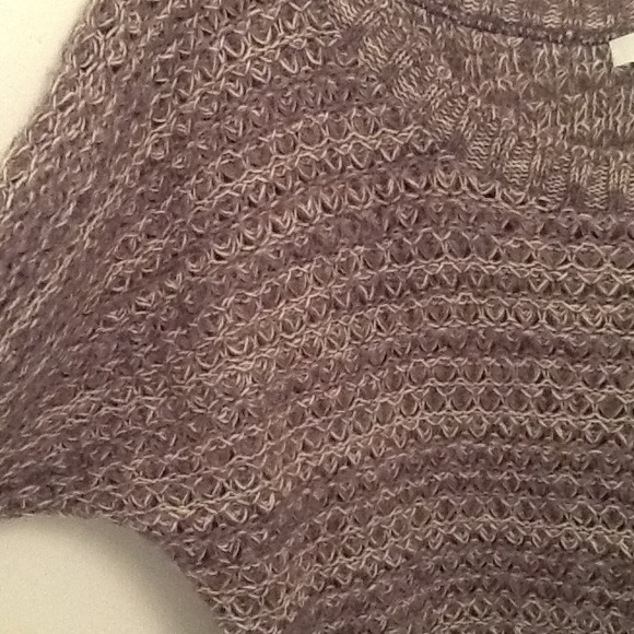 Short Sleeve Knit Sweater - Picture 3 of 3