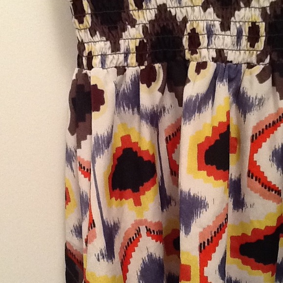 Summery Patterned Dress - Picture 3 of 4