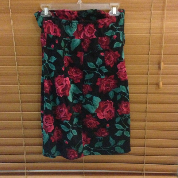 Traded🚫🚫Roses are red... 🌹 - Picture 2 of 4