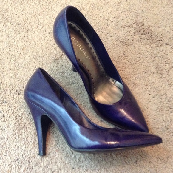 Purple BCBG pumps