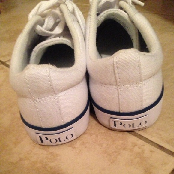 Polo - Picture 4 of 4