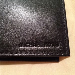 ✨RESERVED✨Michael, Michael Kors wallet