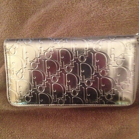 Authentic Dior wallet - Picture 2 of 2