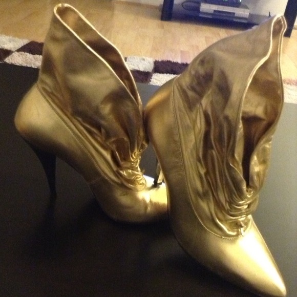 Sexy boots - Picture 2 of 3