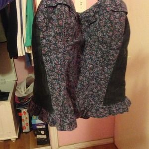 Flowery vest