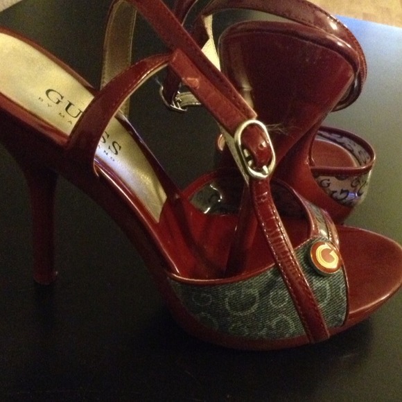 Fansy shoes. GUESS. - Picture 2 of 3