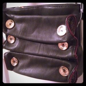 ✂Reduced✂ Kensie Girl Olive & Gold Crossover Bag