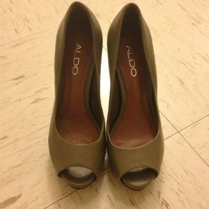 Aldo Whitsey Peep Toe Heels