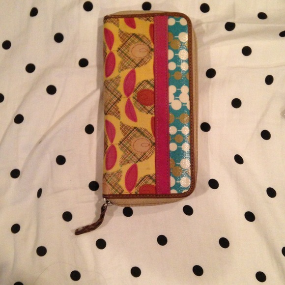 Fossil wallet