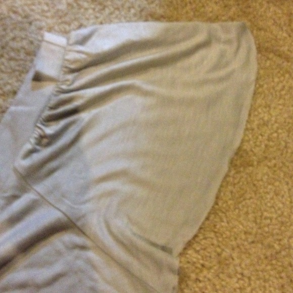 ✂Reduced✂ Light Grey Top with Zip Detail. - Picture 2 of 4