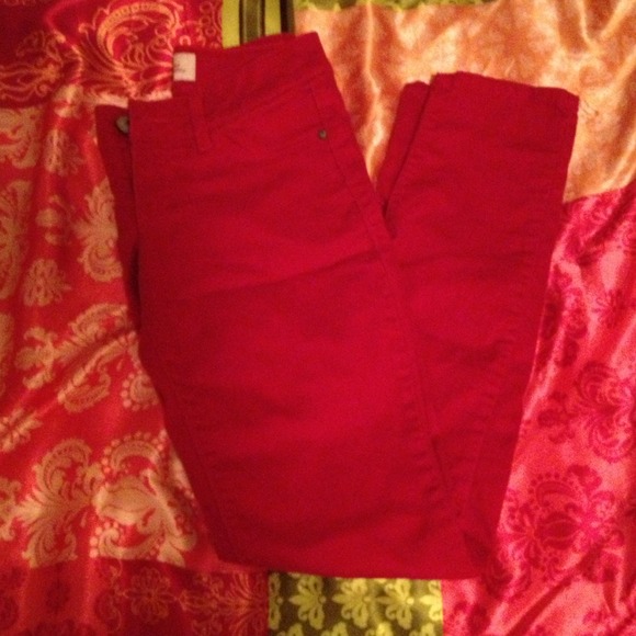Red low rise skinny pants