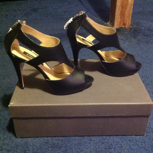 👠Pilar abril Black heels. NWT! 👠 - Picture 4 of 4