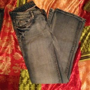 Bell bottom jeans 😊