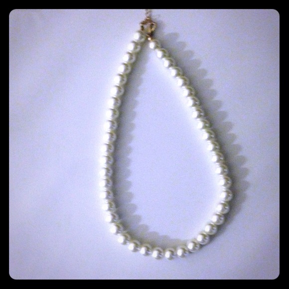 Forever 21 Pearl Necklace