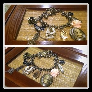 Charm bracelet