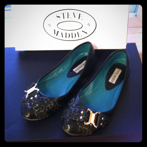 Steve Madden Shoes - Steve Madden flats