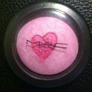 Bundle for Nikki  MAC Lmtd Ed 🌺