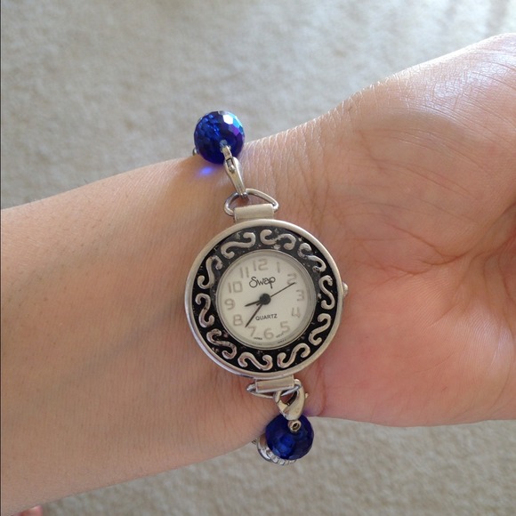 ✳Bundled✳Beautiful stretch swap quartz watch