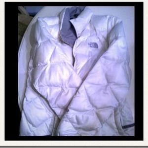 White winter north face size medium women's